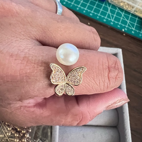 real pearl ring - Picture 2 of 3